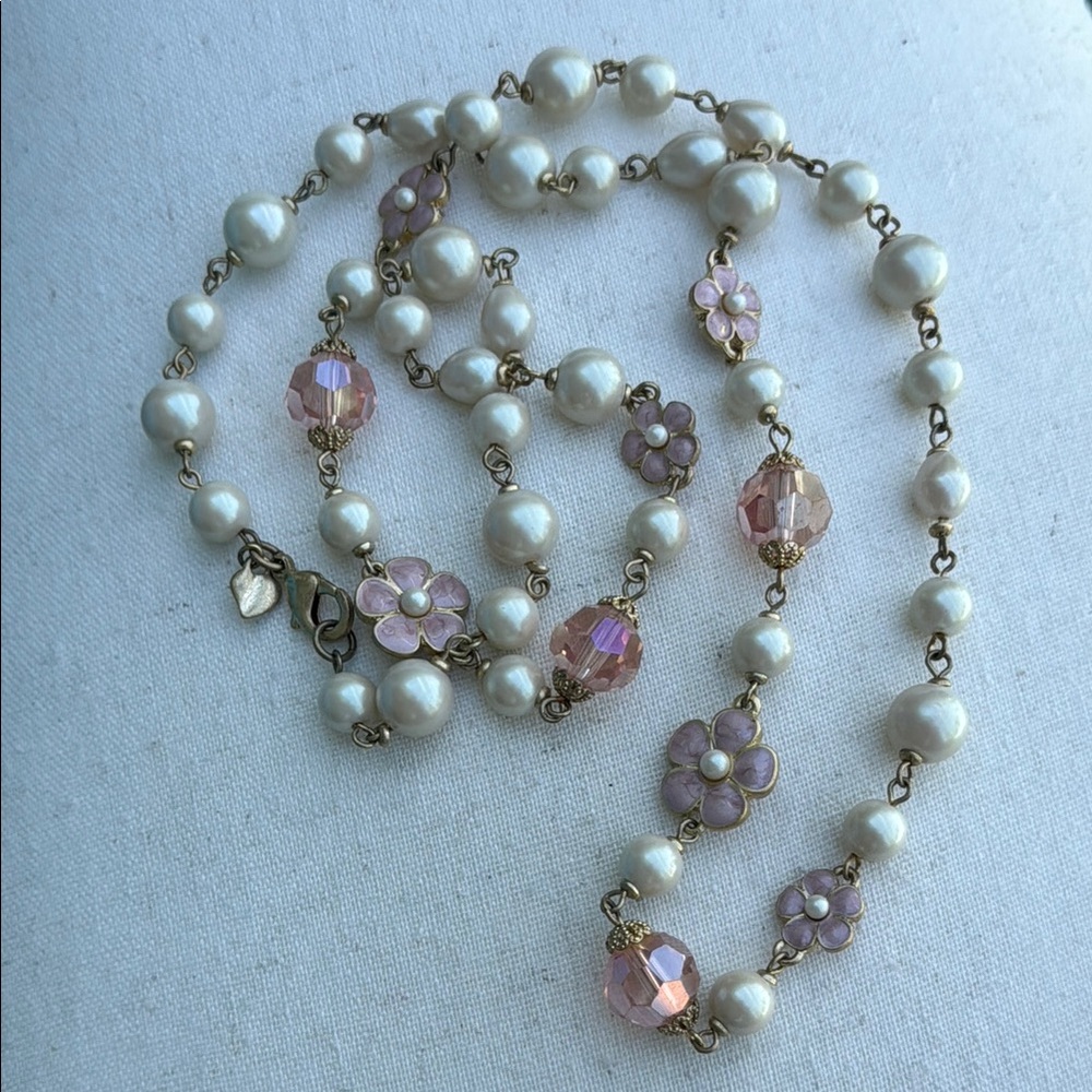 Vintage Carolee faux pearl necklace